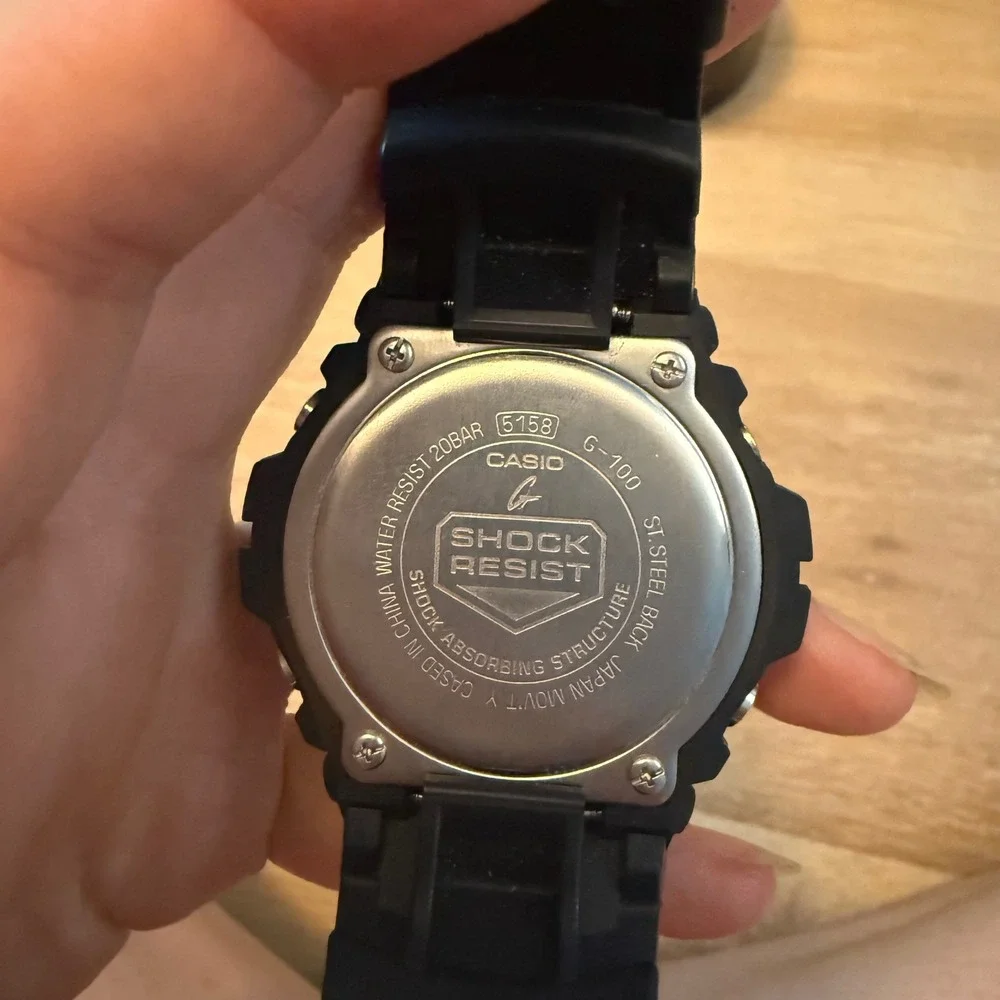 Casio G-Shock G-100 Watch Black Red Analog Digital Shock Resist 5158 with Tin
